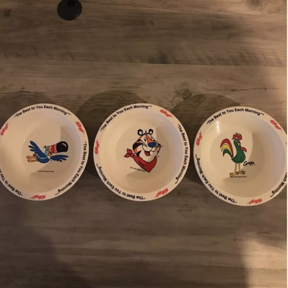 Set Of 3 Kellogg’s Plastic Cereal Bowls Tony The Tiger Corny Toucan